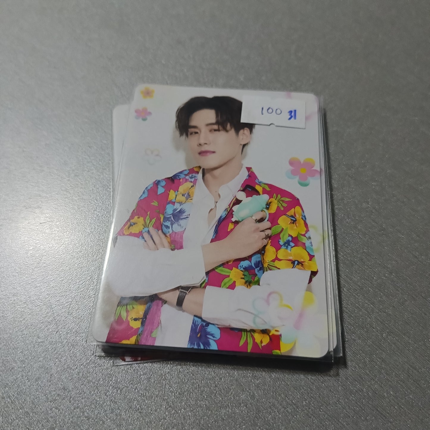 ONHAND BL OFFICIAL PHOTOCARD