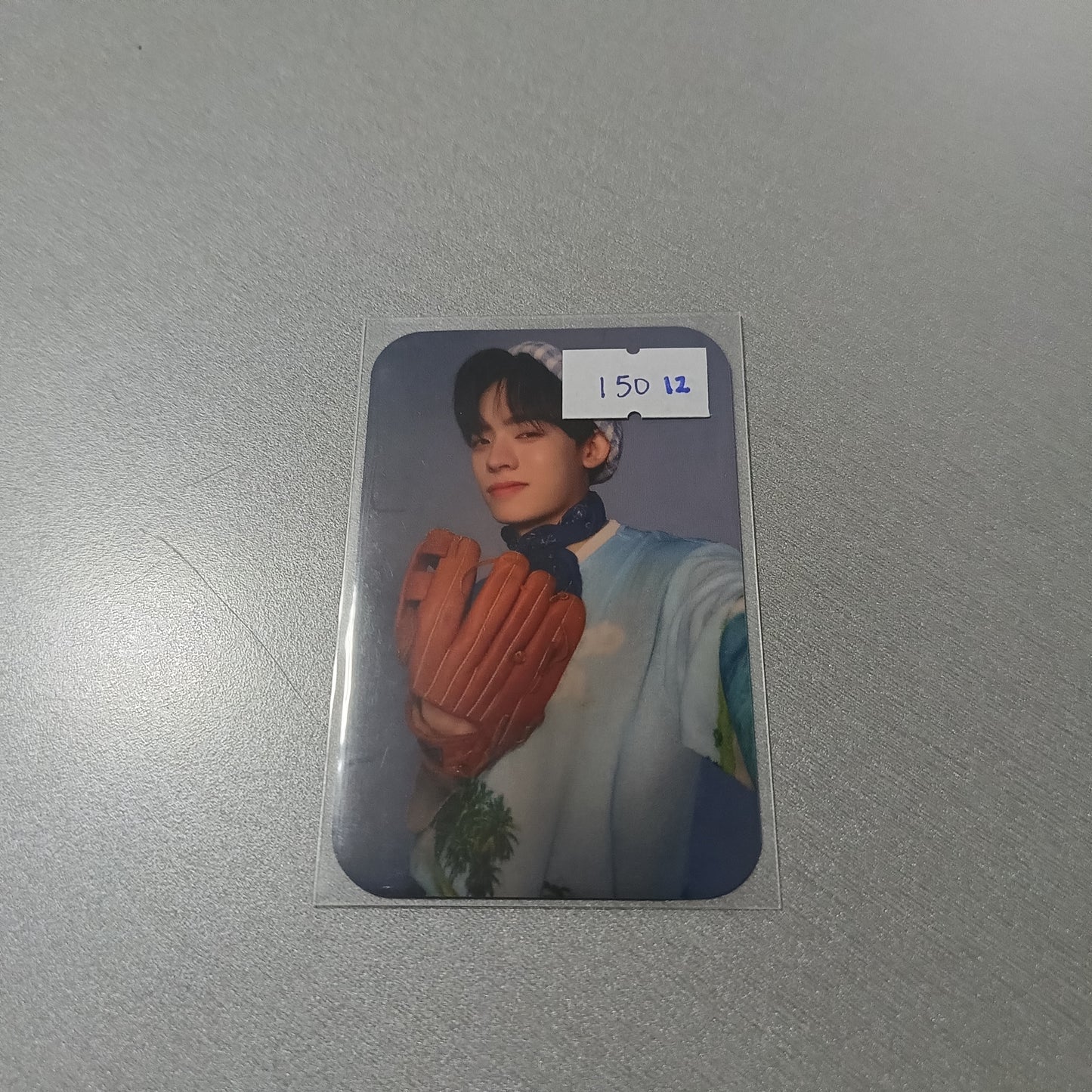 ONHAND YOUR SKY OFFICIAL PHOTOCARD