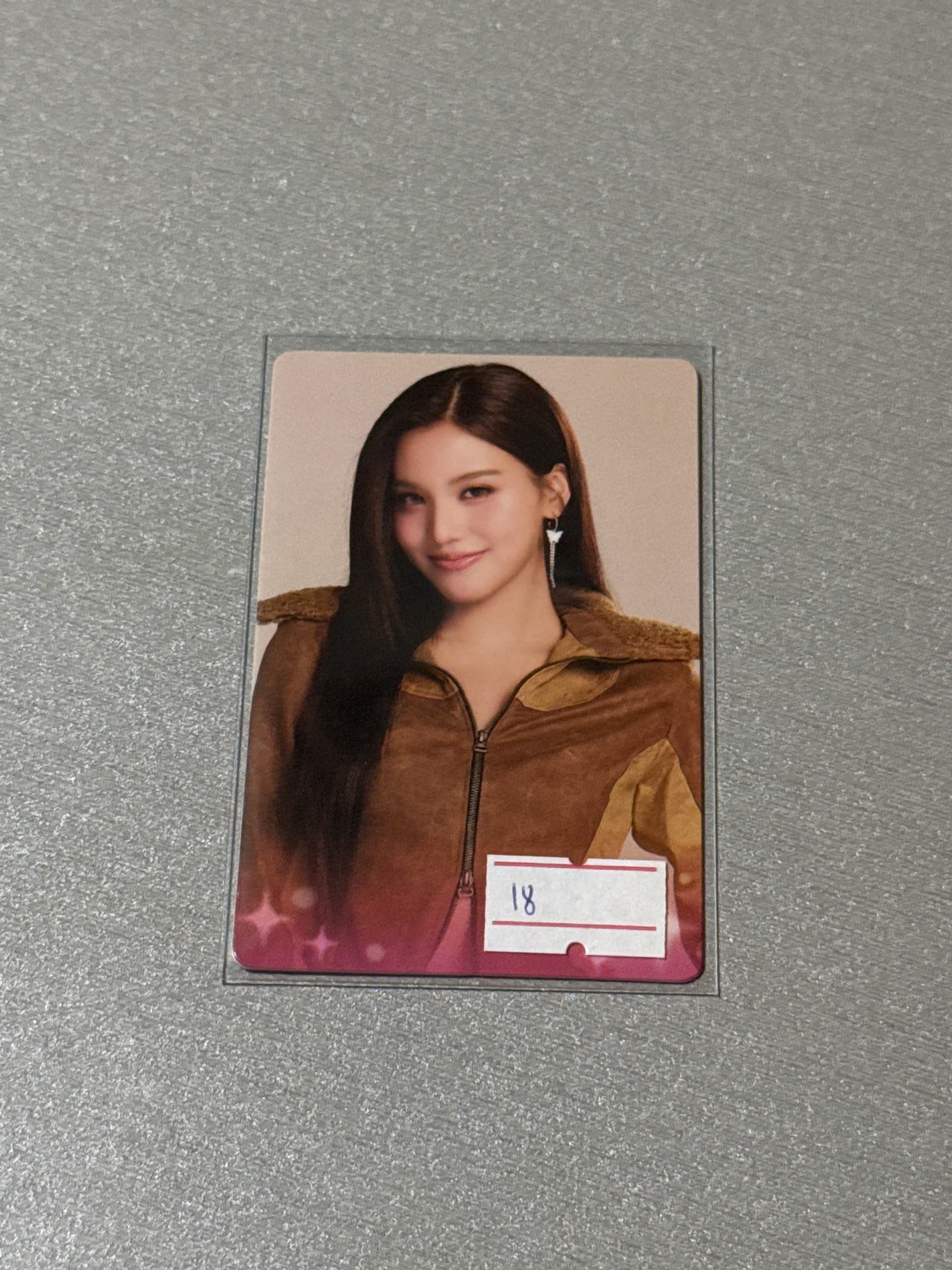 ONHAND GIRLS RANDOM CARDS OFFICIAL GMMTV