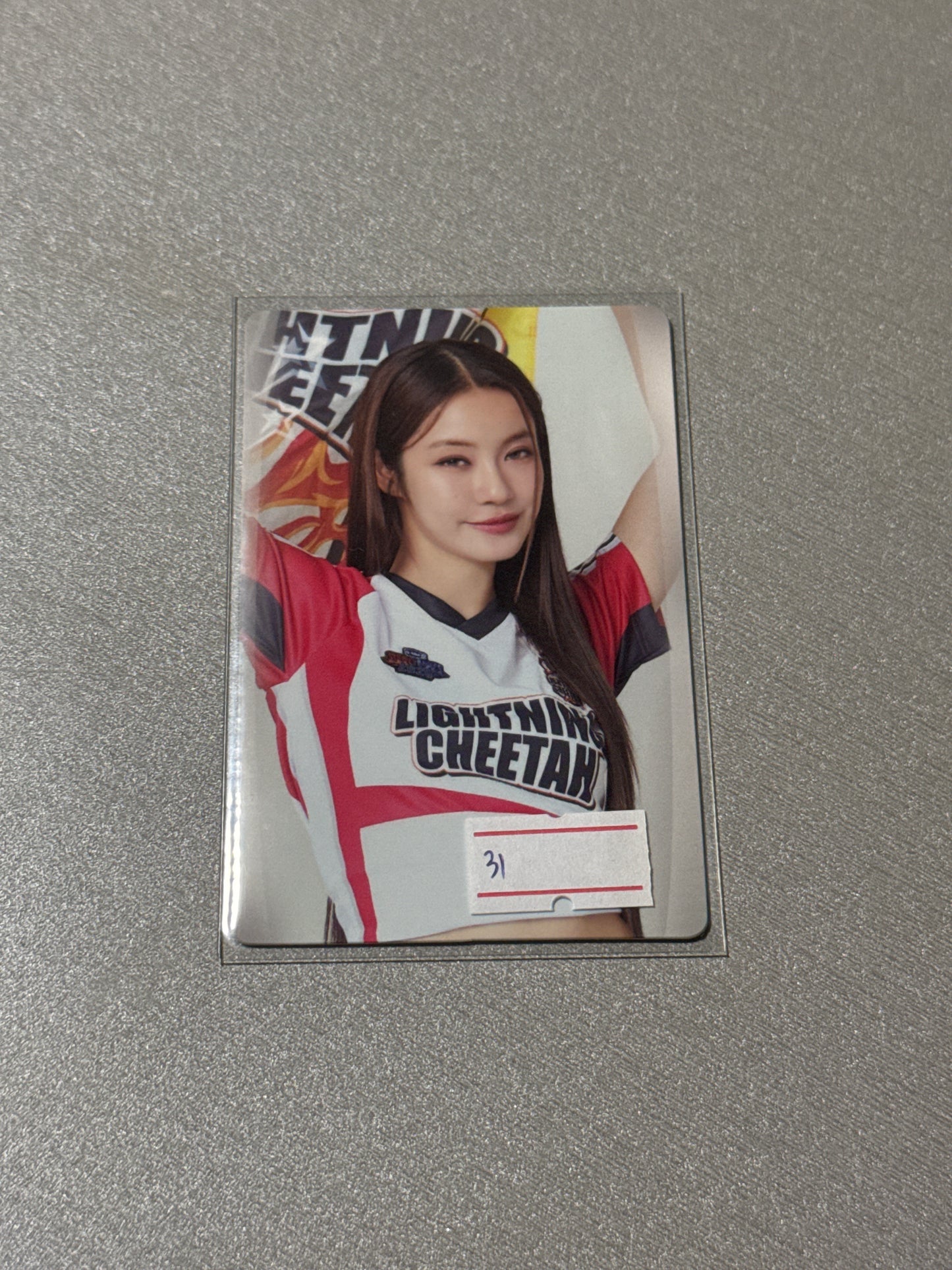 ONHAND GIRLS RANDOM CARDS OFFICIAL GMMTV