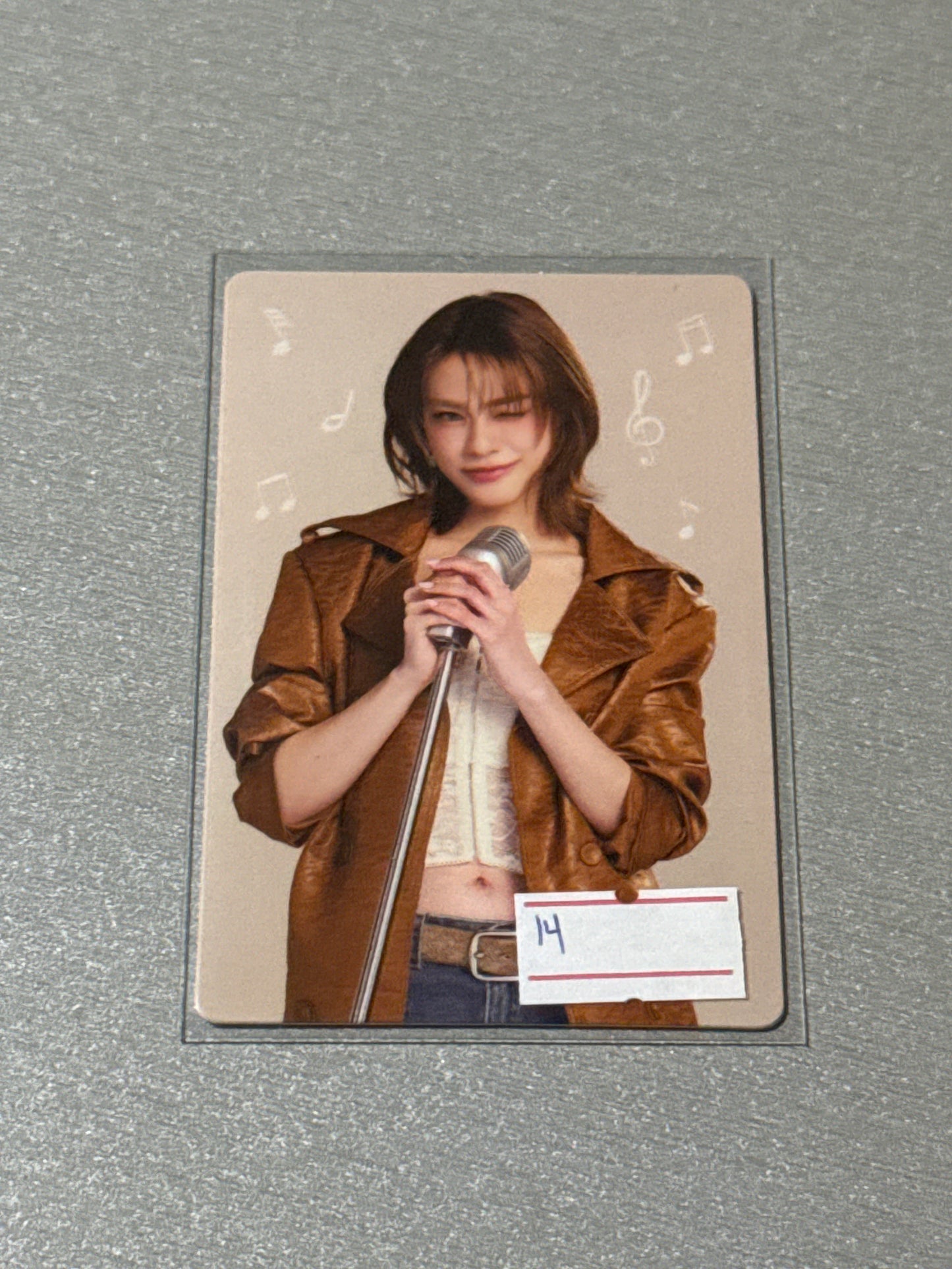 ONHAND GIRLS RANDOM CARDS OFFICIAL GMMTV
