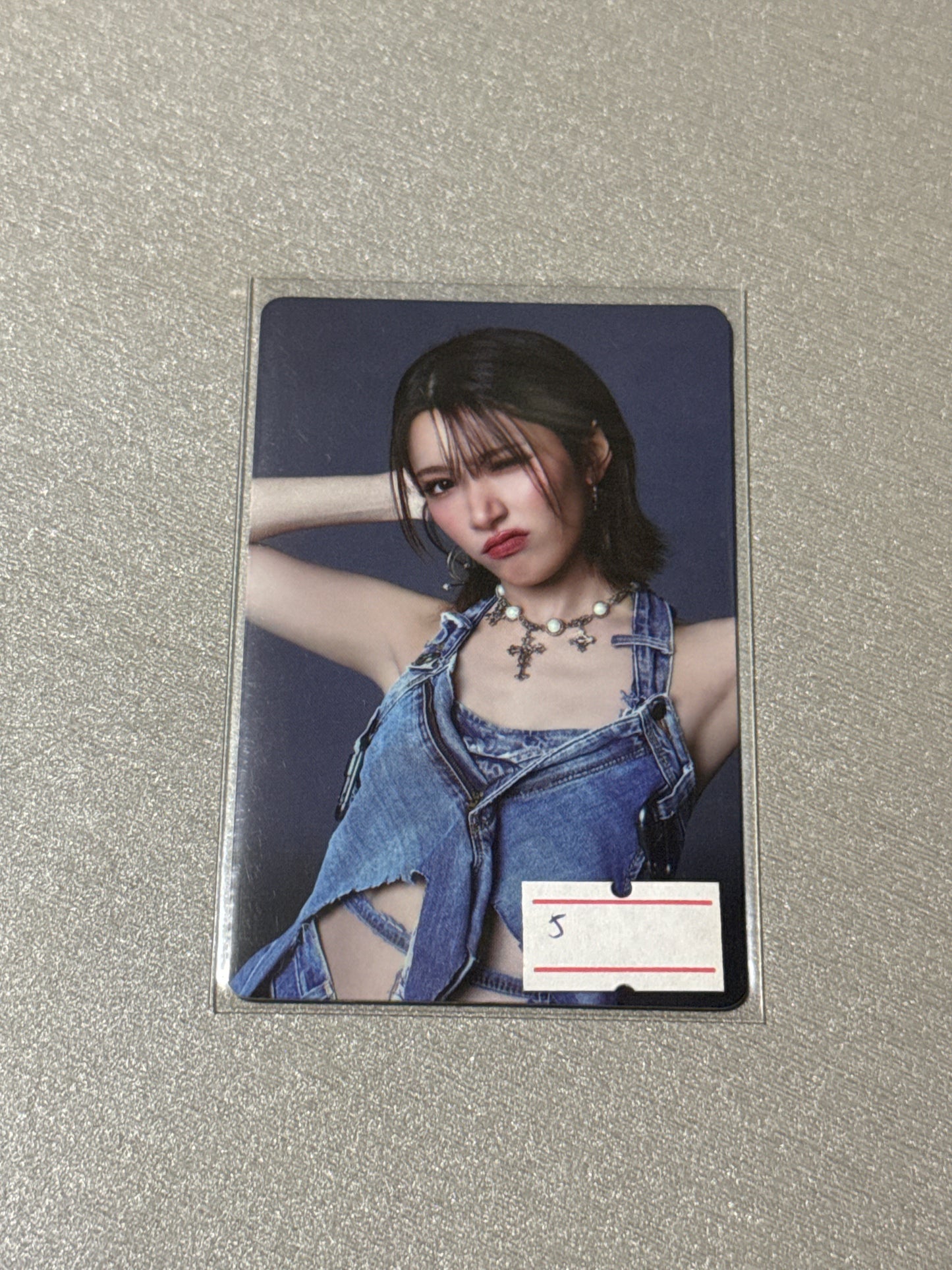 ONHAND GIRLS RANDOM CARDS OFFICIAL GMMTV