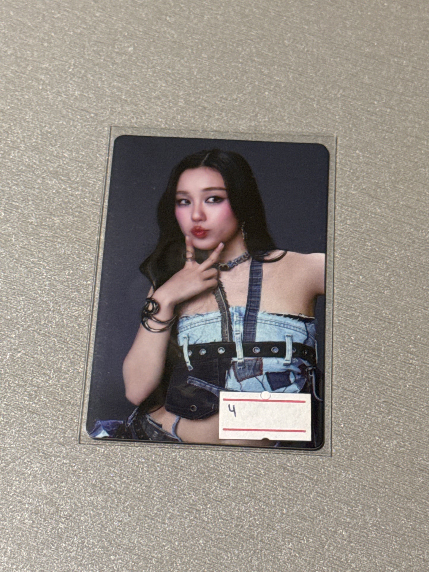 ONHAND GIRLS RANDOM CARDS OFFICIAL GMMTV