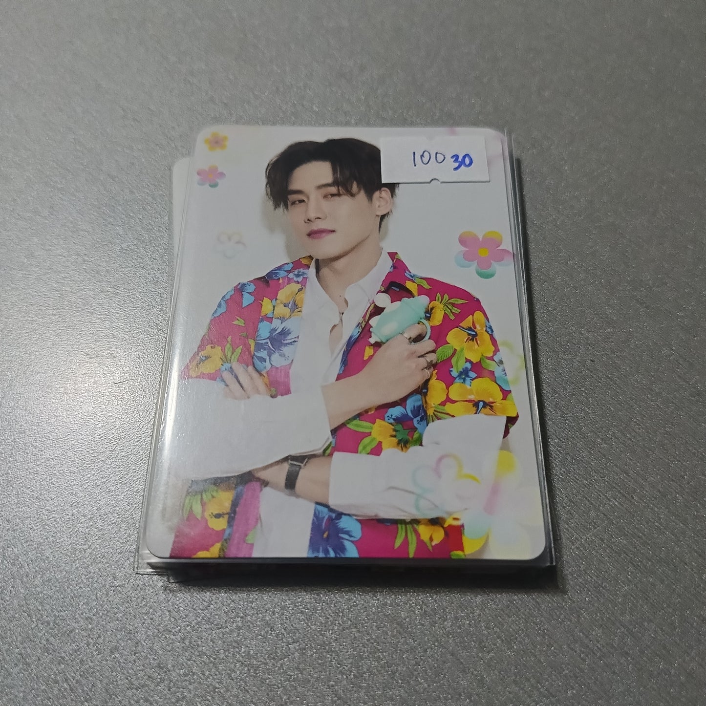 ONHAND BL OFFICIAL PHOTOCARD
