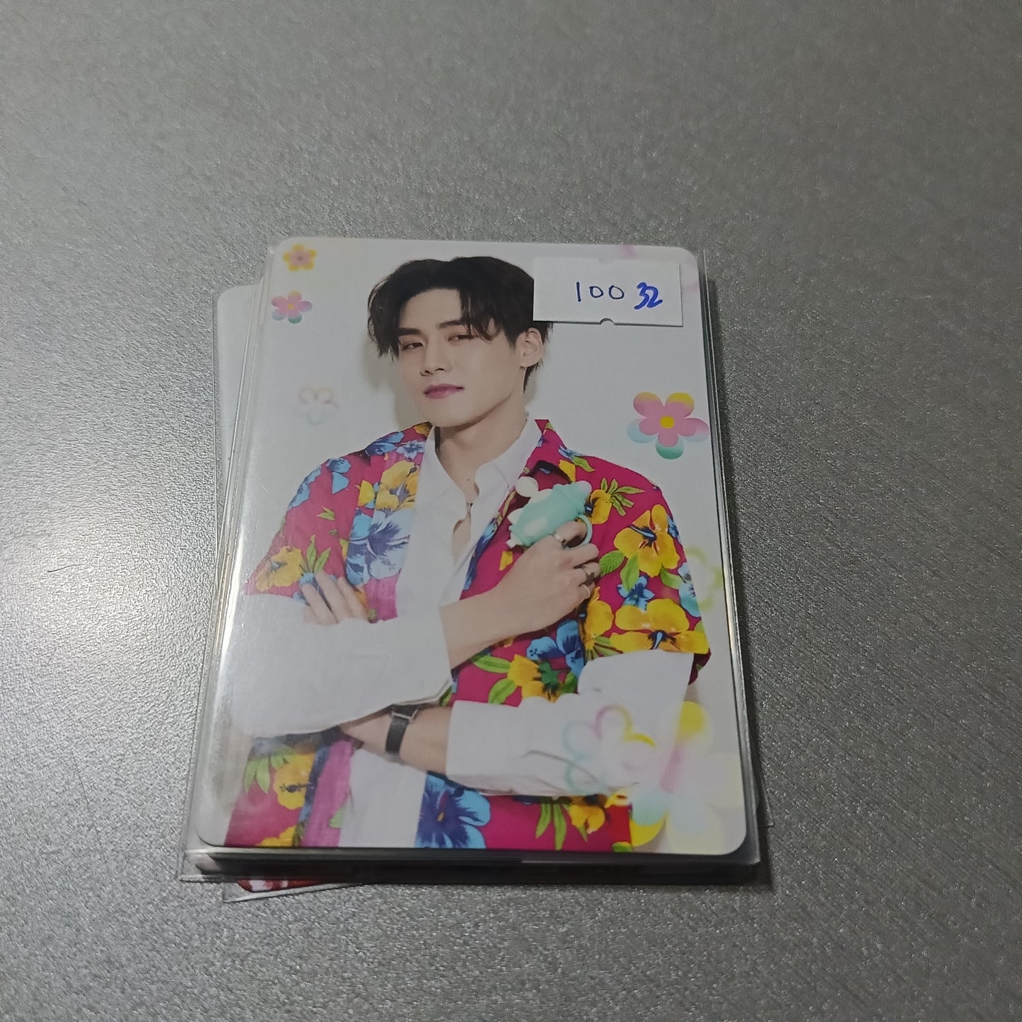 ONHAND BL OFFICIAL PHOTOCARD